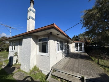 Image 1 of 8