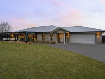 Exceptional Living Meets Year Round Entertaining