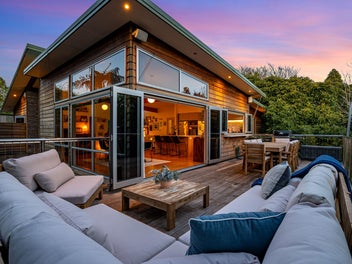 PRIVATE NATURAL HIDEAWAY IN STRANDON
