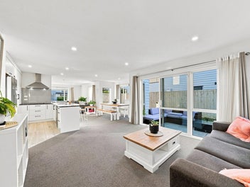 Stylish Family Living in the Heart of Takanini