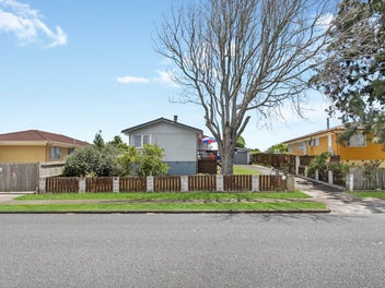 7 Moncrieff Road, Clendon Park