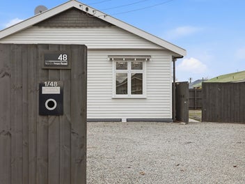 The Mortgage Buster: One House, Two Flats.