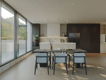 Modern design meets Epsom convenience