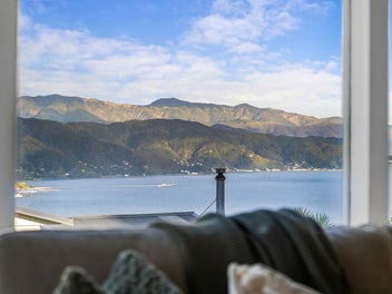 Elevated family living with stunning views