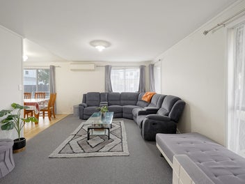 Freehold Living - Renovated & Ready to Enjoy