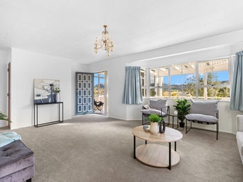 Family Home in Kamo - Estate Sale