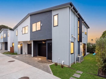 Modern Living in an Unbeatable St Johns Location