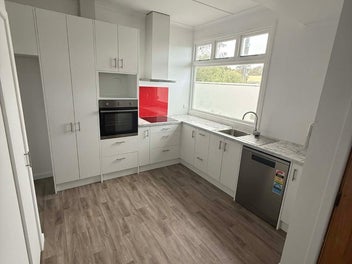 Image 1 of 20