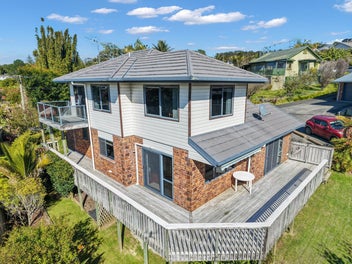 Sought-After Anzac Road Townhouse