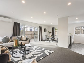 Space, Style & Easy City-Fringe Living