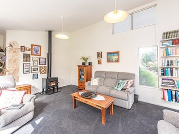 Architectural style, key turn ready, location plus