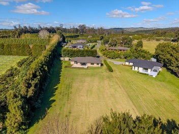 PRIVATE, SUNNY & EASY LIVING