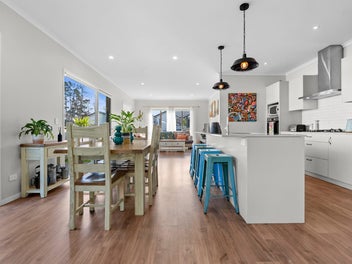 Serious sellers welcoming serious buyers