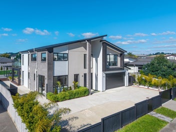 A luxury statement in Spinnaker Bay