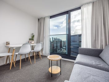 Penthouse Position + Car Park = Must Be Sold