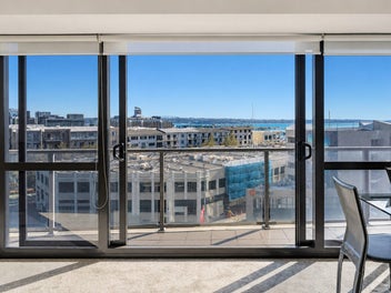 Furnished Corner Residence with Harbour Views