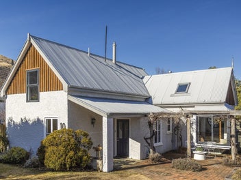 Classic Arrowtown charm with room to grow