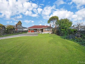 BIG SECTION. SOLID HOME. SERIOUSLY FOR SALE!