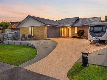 Orewa's Golden Circle