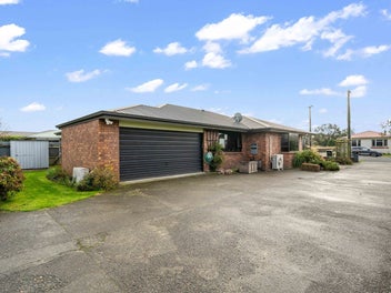 The Perfect Combination - Waikiwi Residence!