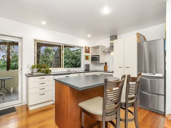 Prime Birkenhead Location with Sea Views