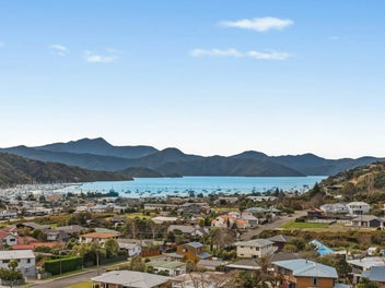 Front-Row Living in the Marlborough Sounds