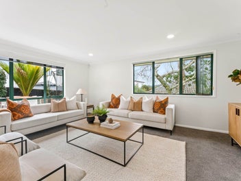 Sunny Single-Level Concrete Home on 575m²