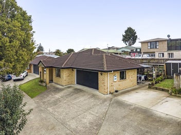 Brick and Tile Freehold Family Living