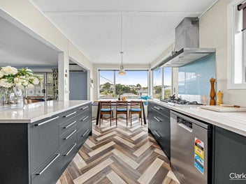 Sun-Drenched Living & Coastal Character in Titahi