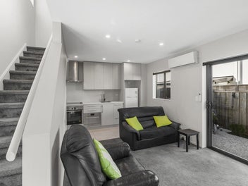 The Ultimate Urban Retreat: A 1-Bedroom Townhouse