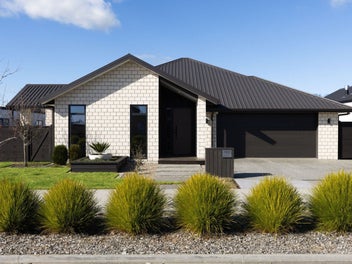 Feel the luxury – Welcome home!