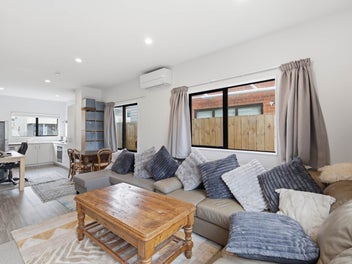 Modern, Sun-Drenched & Ready for You!