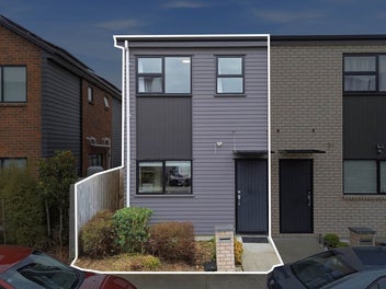 Modern Freehold Gem in the Heart of Manukau!