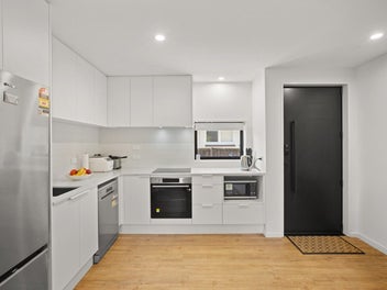 Modern City-Fringe Living