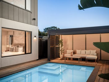 Pinnacle Bays Living | Zen, Water & Luxury