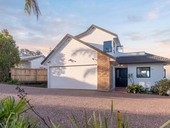 Affordable North Shore Living with Sea Views
