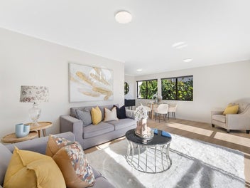 LAST CHANCE VIEWING | AUCTION 15 SEP