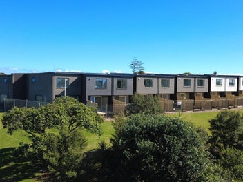 Waterfront Mt Wellington - Finished Homes!