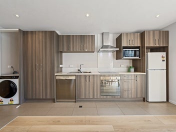Rare 4-Bedroom Albany Apartment