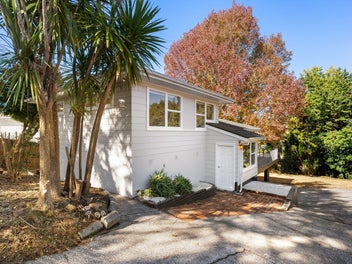 Renovated Family Home on 1,272sqm Section