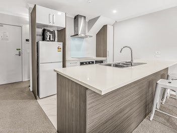 Easy care investment with committed tenants