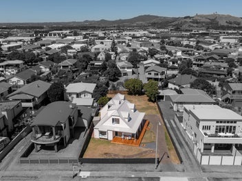 Beach Luxury With Options To Develop