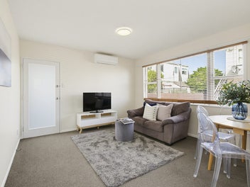 Affordable-Single Level-Low Maint $399k