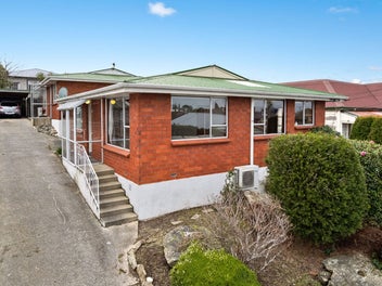 Opportunity knocks in Kenmure