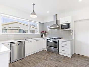 A Home Full of Potential in a Great Family Setting