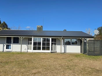New Roof, 1/4 Acre $120k Under GV!