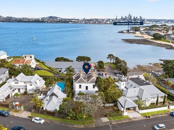 Iconic Devonport villa with stunning views