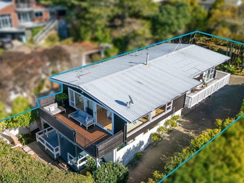 Sea Views & Dual Living