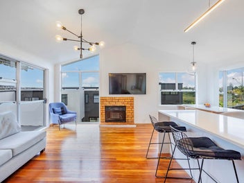Elevated Living - Modern Comfort – Freehold Title