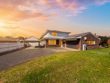 Big Home. Big Land. Renovated & Brilliant